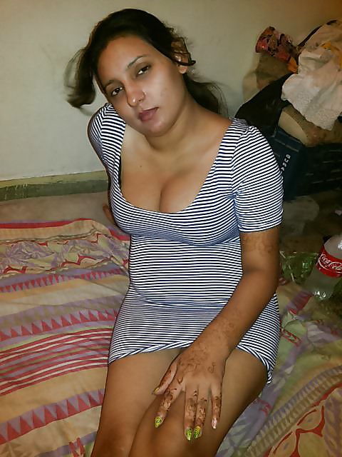 Sexy moglie pakistana
 #26295443