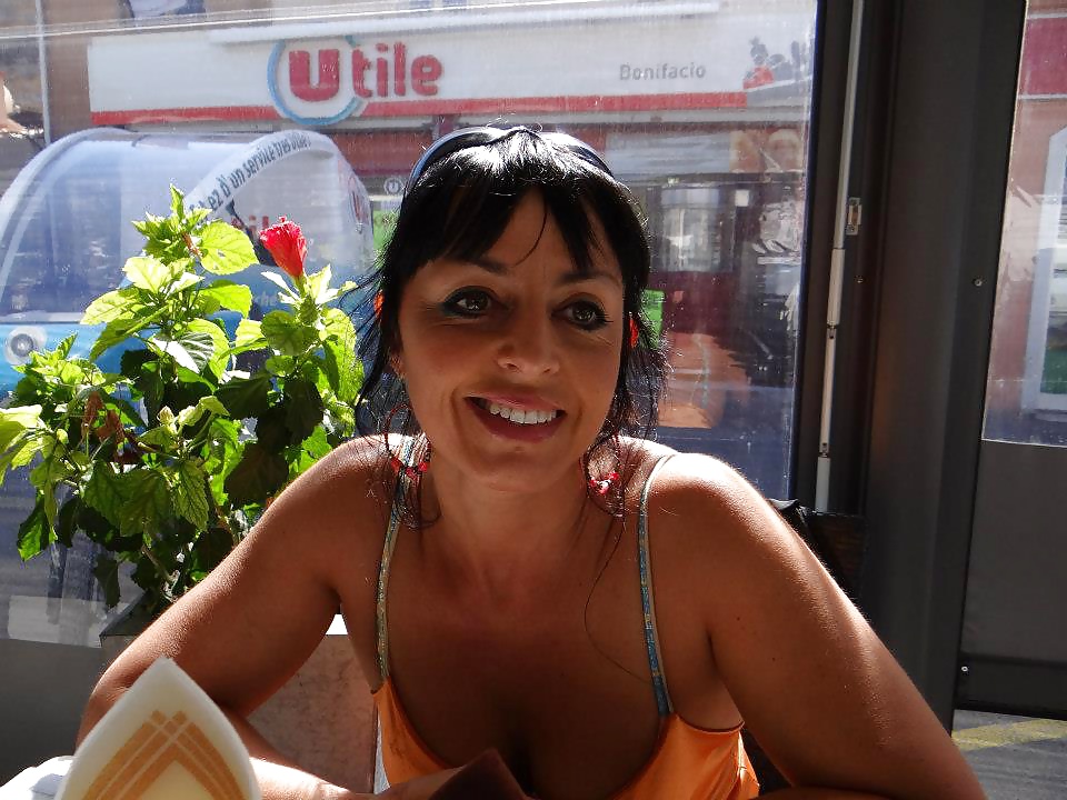 Valerie Eine Sehr Geile MILF #33466098