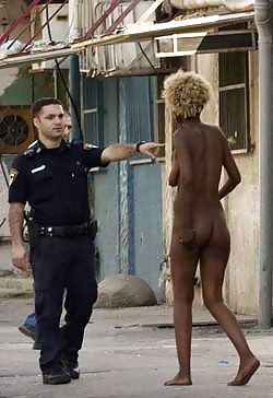 desnuda prostituta de ébano en Israel
 #29945153