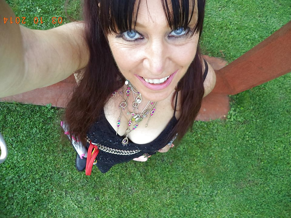 ¡Femme vieille mais toujours aussi chaude ! 
 #39734809