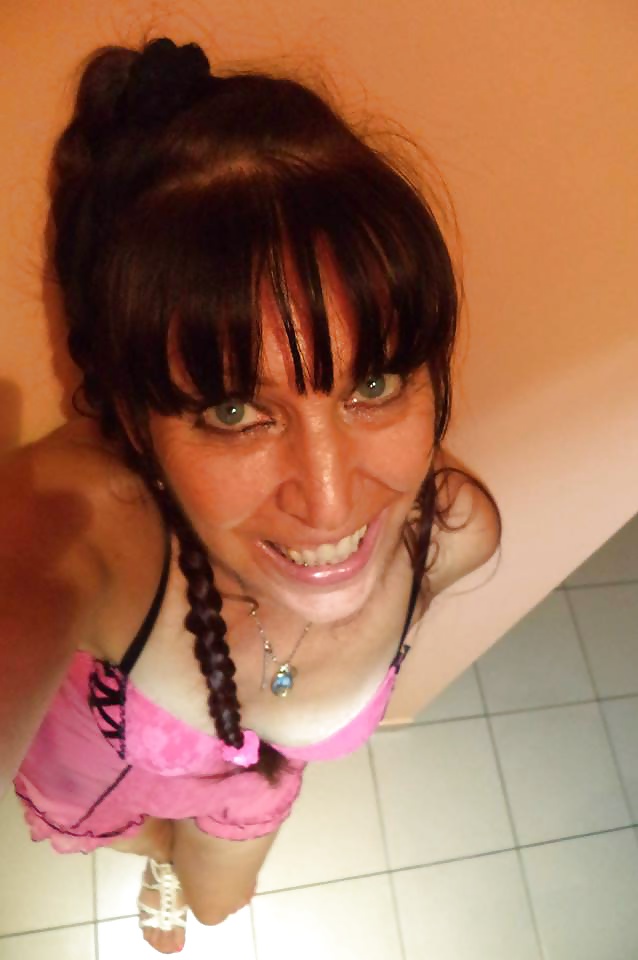 ¡Femme vieille mais toujours aussi chaude ! 
 #39734816