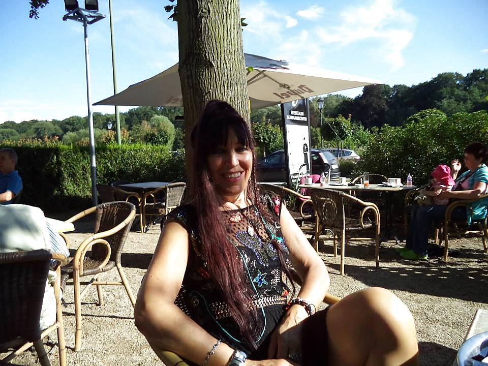 ¡Femme vieille mais toujours aussi chaude ! 
 #39734826