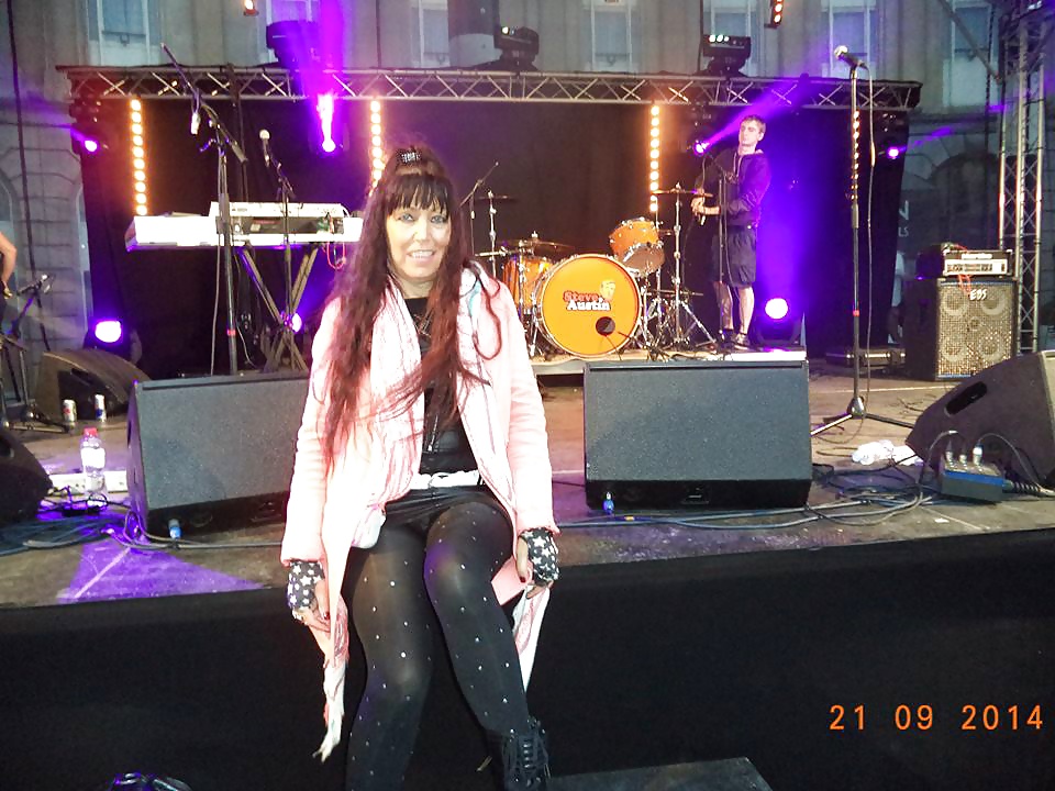 ¡Femme vieille mais toujours aussi chaude ! 
 #39734865