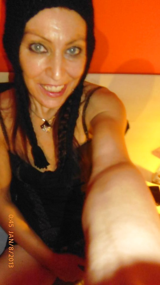 ¡Femme vieille mais toujours aussi chaude ! 
 #39734966