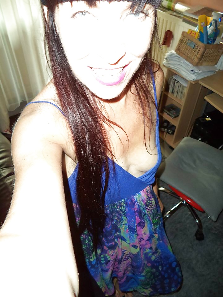 ¡Femme vieille mais toujours aussi chaude ! 
 #39734983