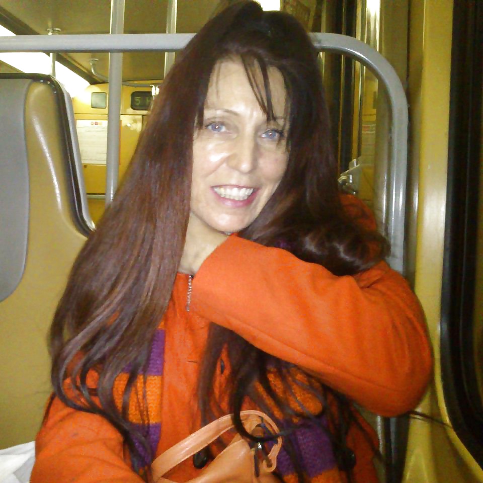 ¡Femme vieille mais toujours aussi chaude ! 
 #39734993