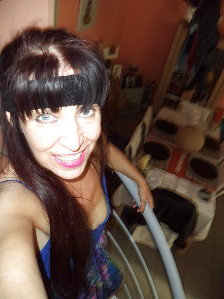 ¡Femme vieille mais toujours aussi chaude ! 
 #39735021