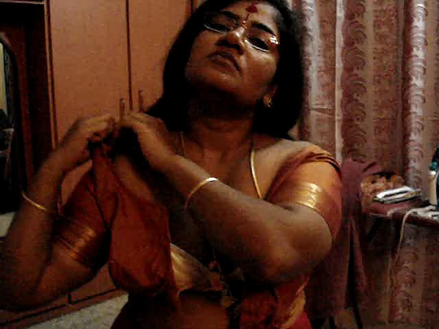 Malliga aunty madurai
 #27903896