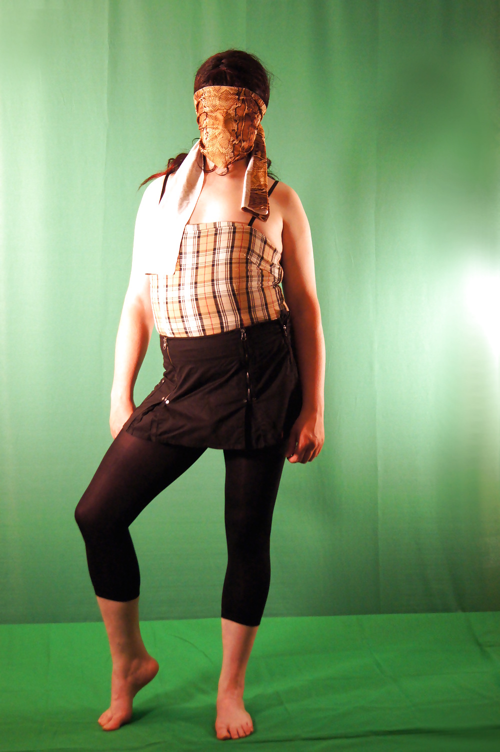 Scarfed tgirl
 #34730274