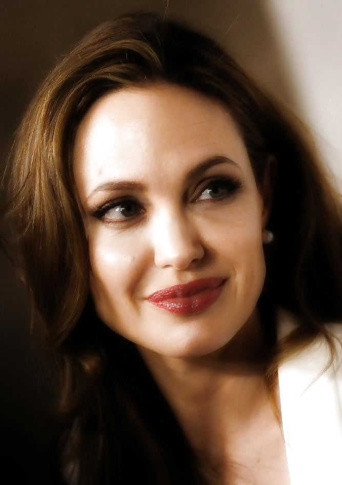 Angelina Jolie (Non porn) #29376569