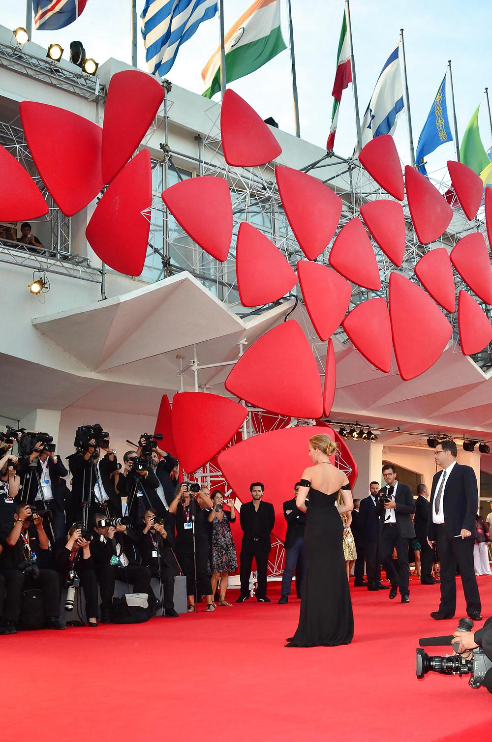 Scarlett Johansso In Venedig In Den Unter Der Haut Premiere #23604541