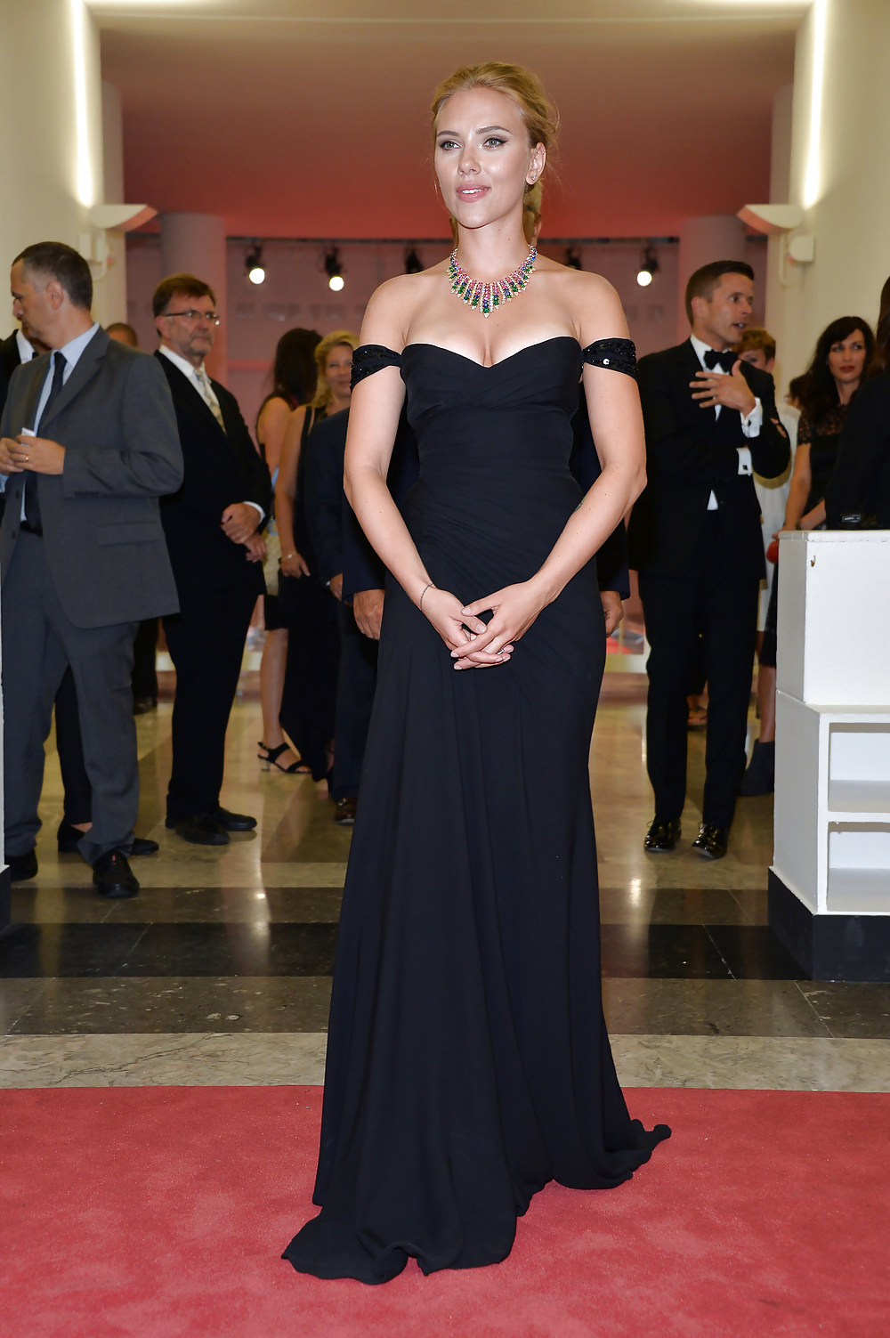 Scarlett johansso alla prima di under the skin a Venezia
 #23605021