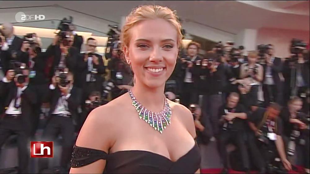 Scarlett Johansso In Venedig In Den Unter Der Haut Premiere #23606082