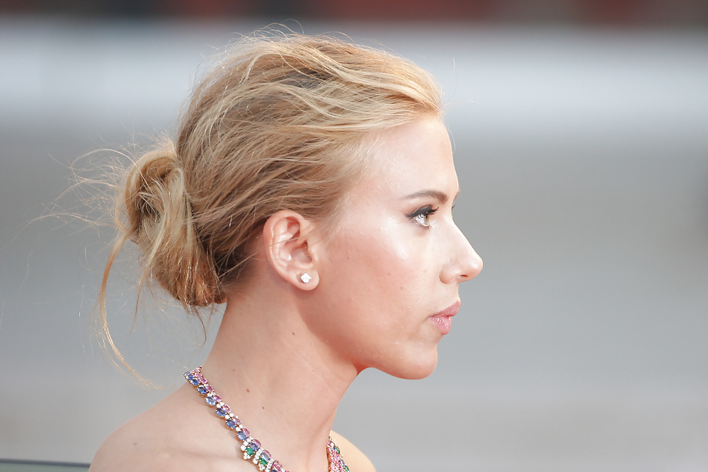 Scarlett Johansso In Venedig In Den Unter Der Haut Premiere #23607108