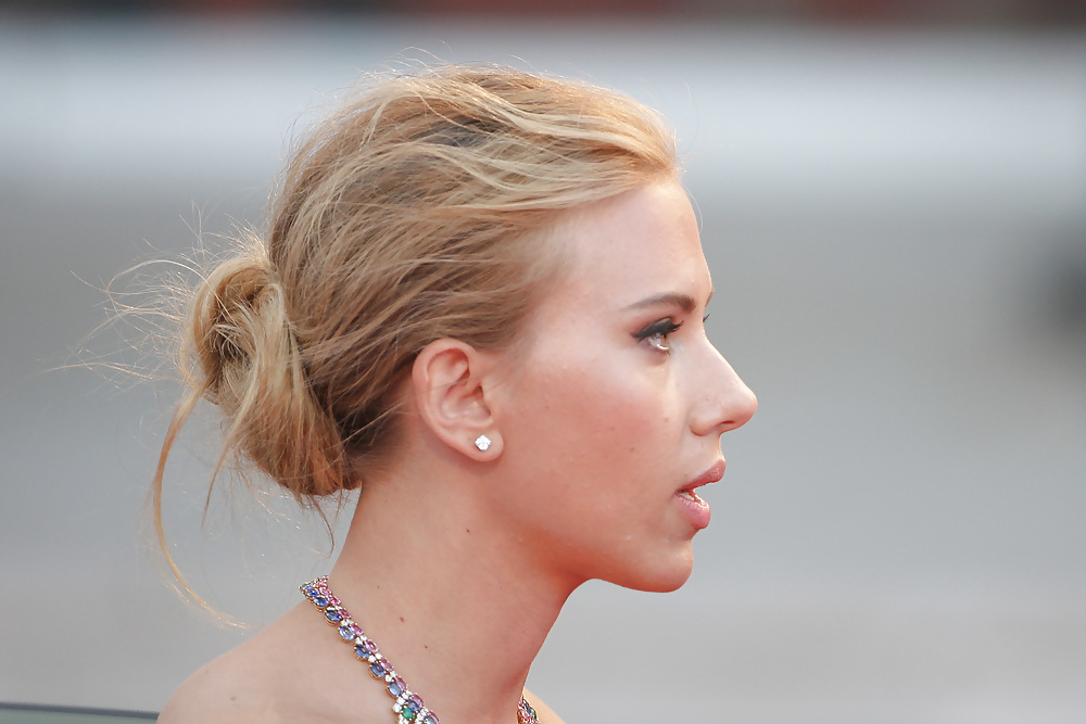 Scarlett Johansso In Venedig In Den Unter Der Haut Premiere #23607119