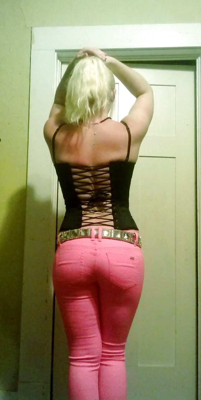 Willing Tramps I Found On Smut Dates #26700932