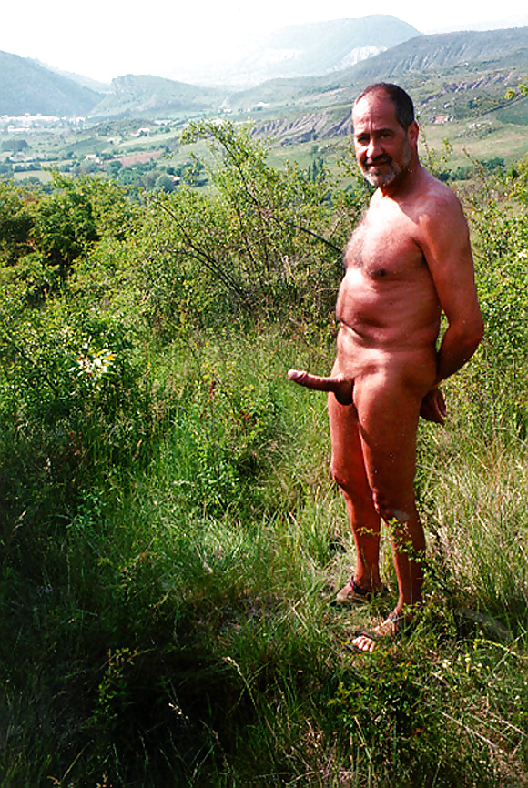 Foto di nudo e sesso all'aperto dalle nostre vacanze
 #40684903