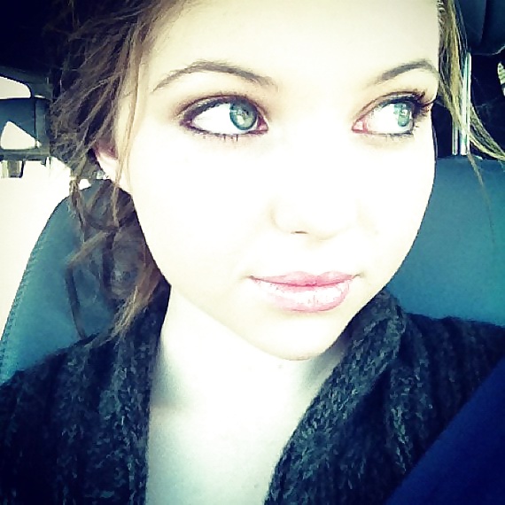 Sammi Hanratty #25500015