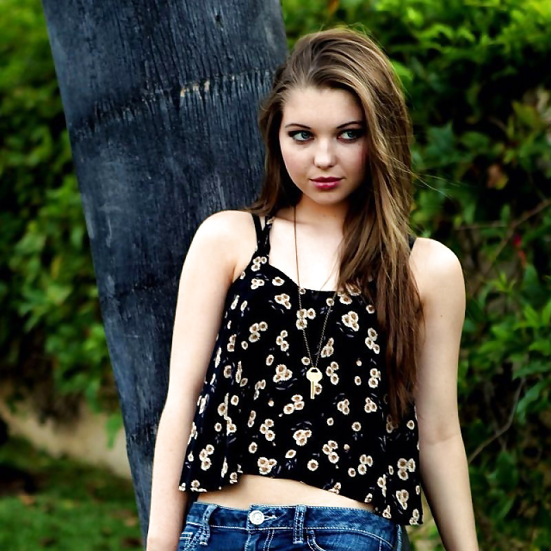 Sammi hanratty
 #25500066