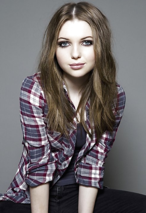 Sammi Hanratty #25500070