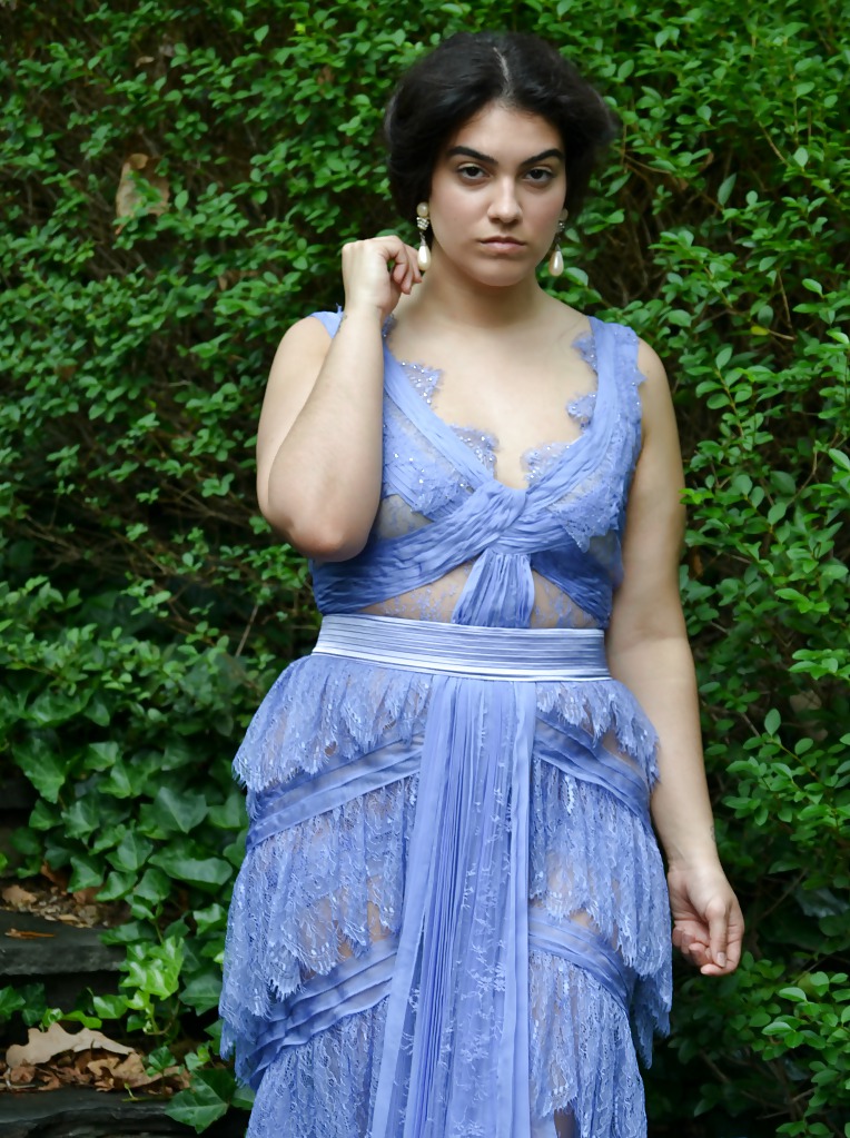 Nadiaaboulhosn12
 #24582353