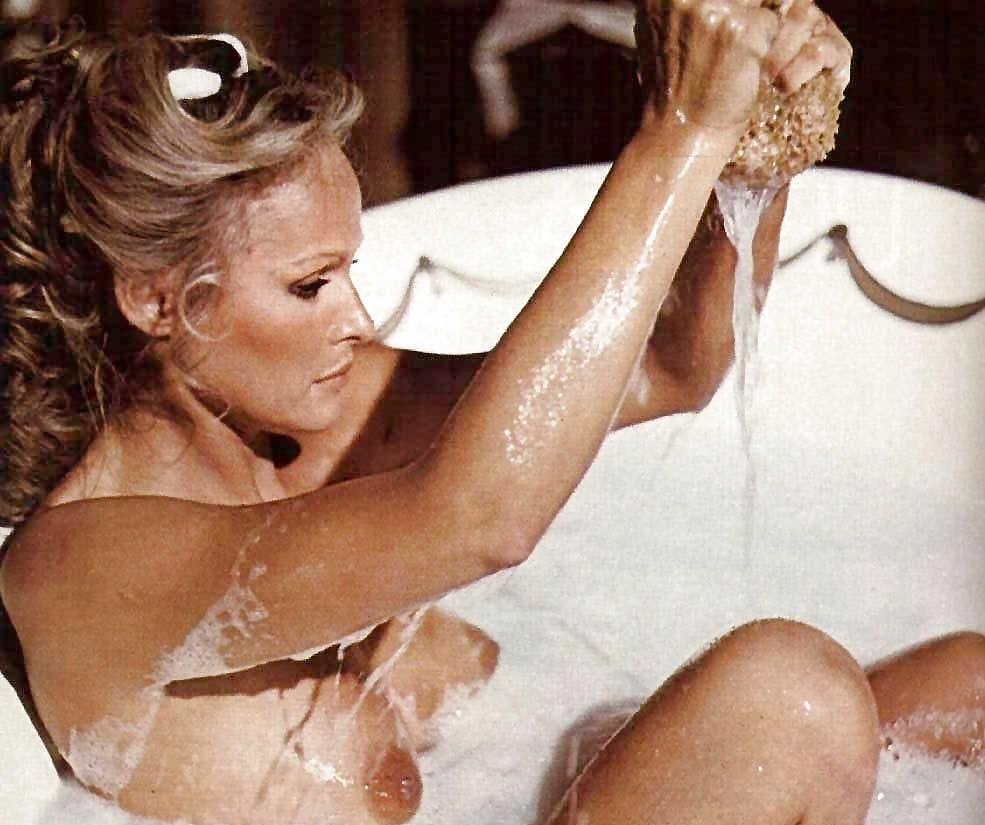 Ursula andress
 #27092993