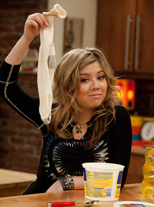 Jennette mccurdy 
 #24278374