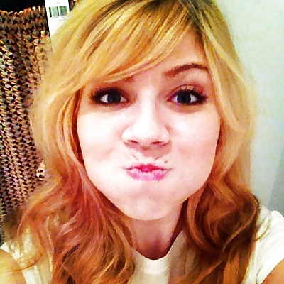 Jennette mccurdy 
 #24278425