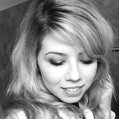 Jennette mccurdy 
 #24278459