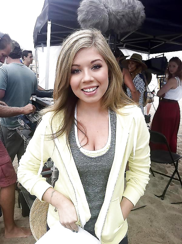 ジェネット・マッカーディ（Jennette mccurdy 
 #24279192