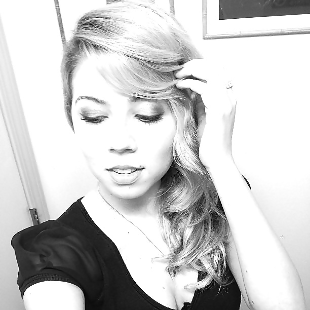 ジェネット・マッカーディ（Jennette mccurdy 
 #24279988