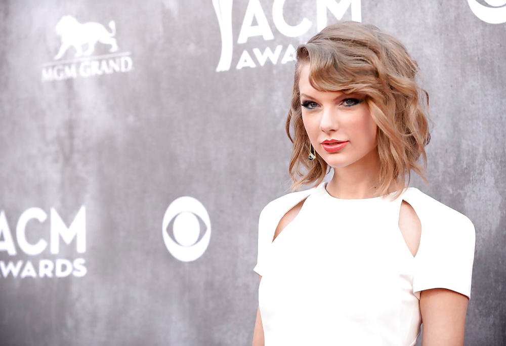 Taylor Swift 2 #25467222
