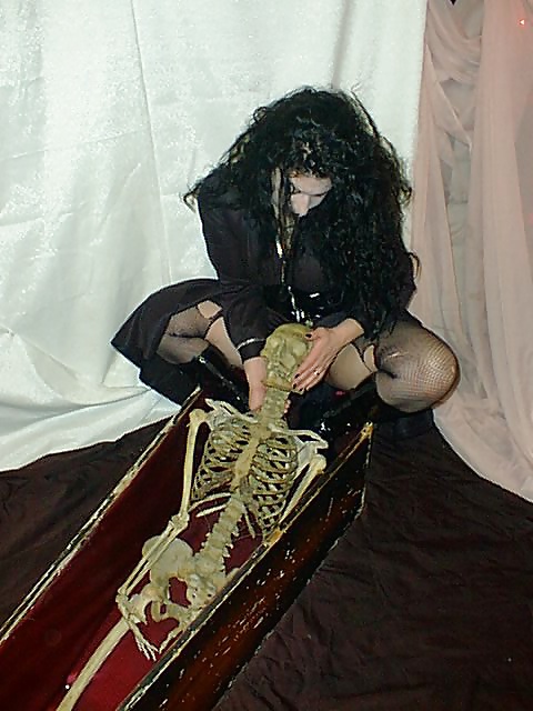 Anastaisa (5) Coffin (Gothic Alt. Punk Girl)  #29371600