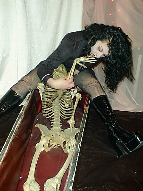 Anastaisa (5) Coffin (Gothic Alt. Punk Girl)  #29371614