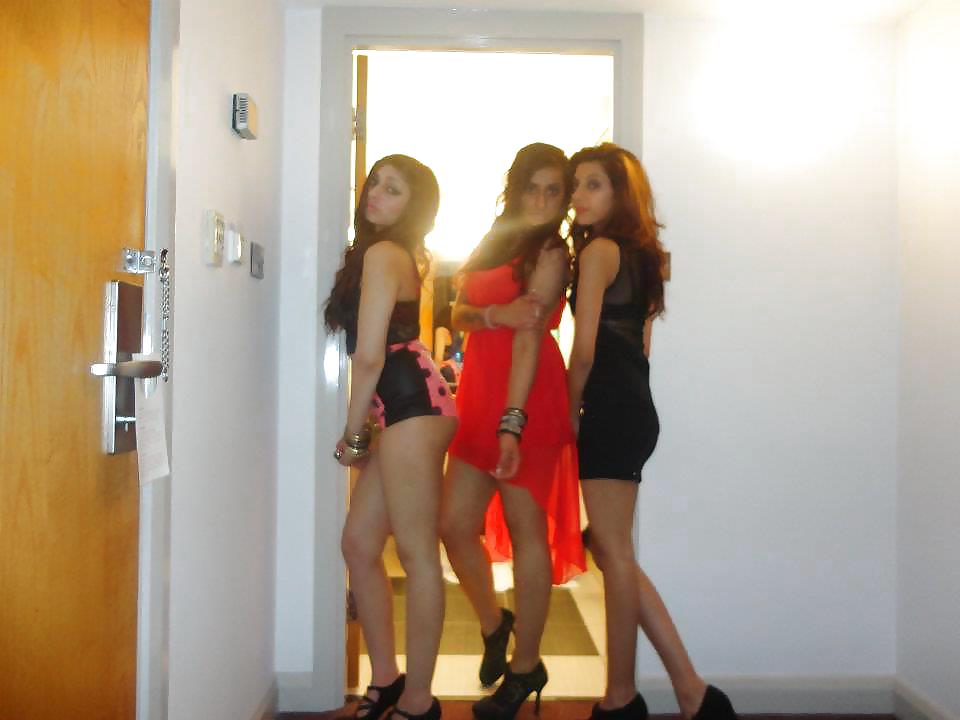 Indian uni chick and her friends #34888045