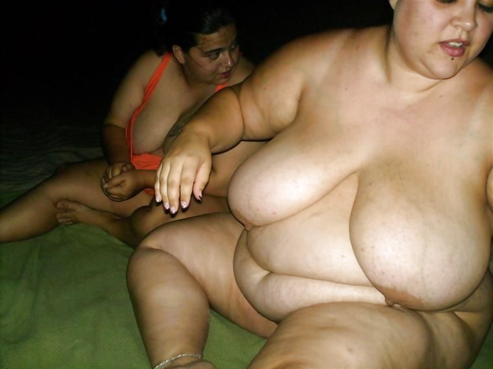 Two BBW! (At the Beach late at Night) #26324047