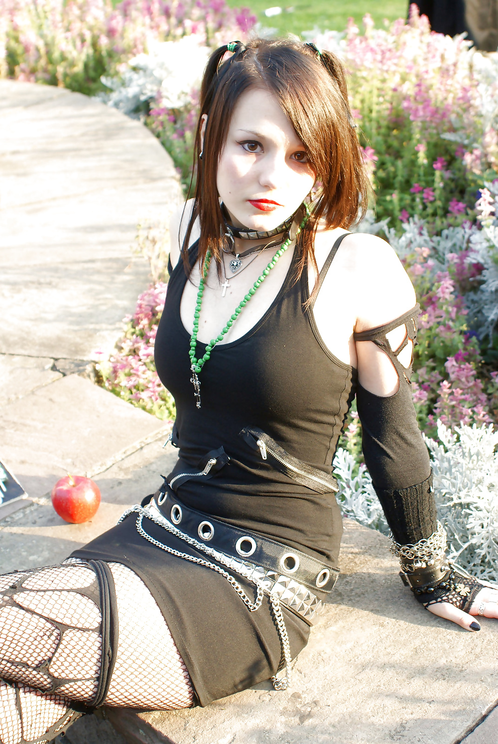 Para mi encantadora dama cuervo, dama k... forever gothic 2. 
 #27840287