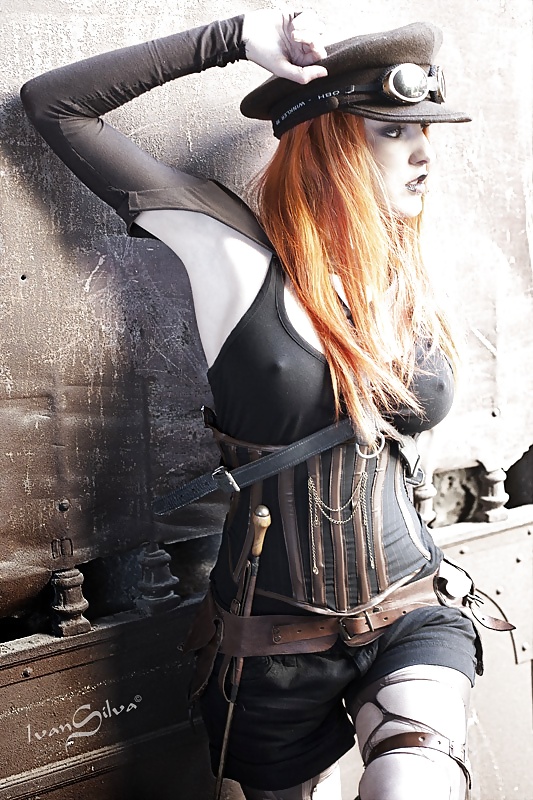 Mundo fetiche....
 #36402898