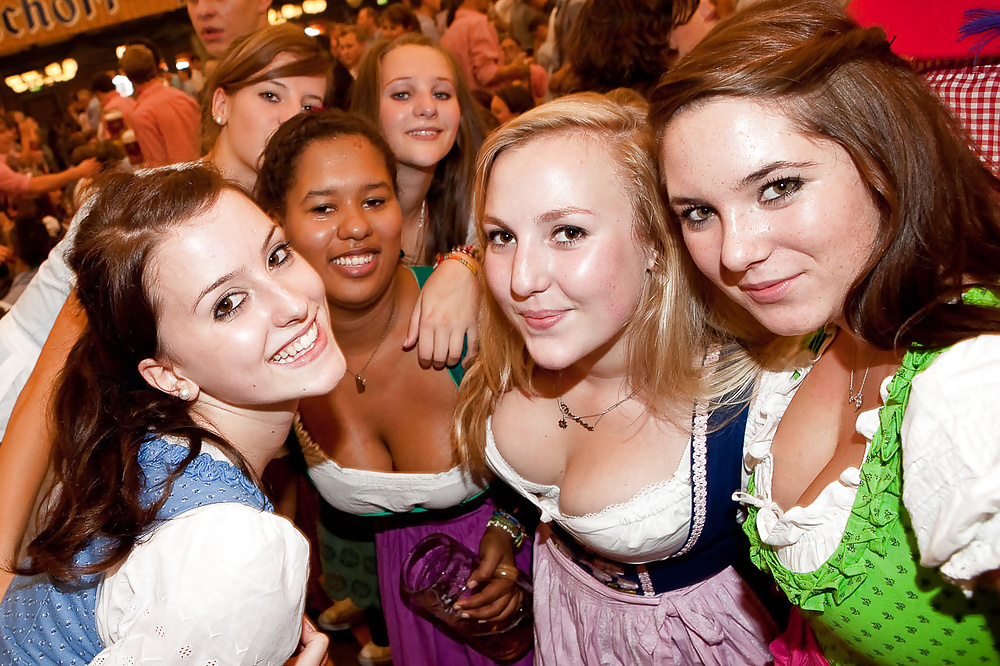 Hmmm... dirndl xx
 #30679511