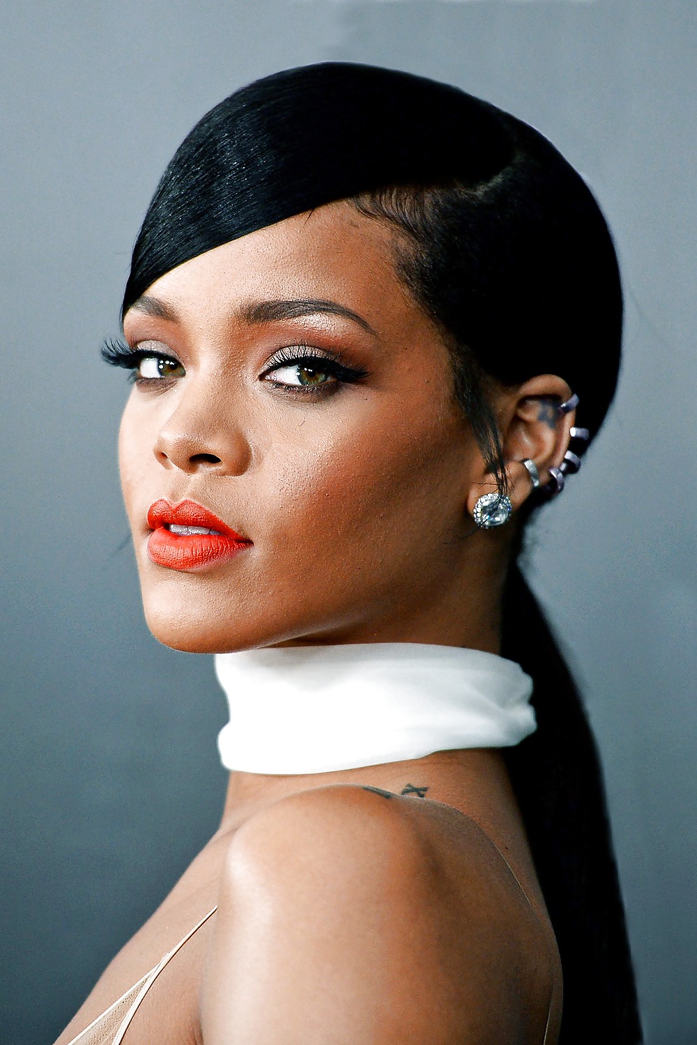 Rihanna at 2014 amFAR inspiration Gala  #31402661