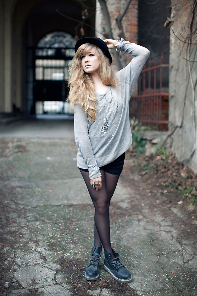 Blogger chicks #23906235