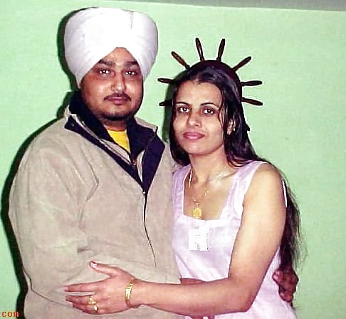 Indian  Punjabi  couple #31584064