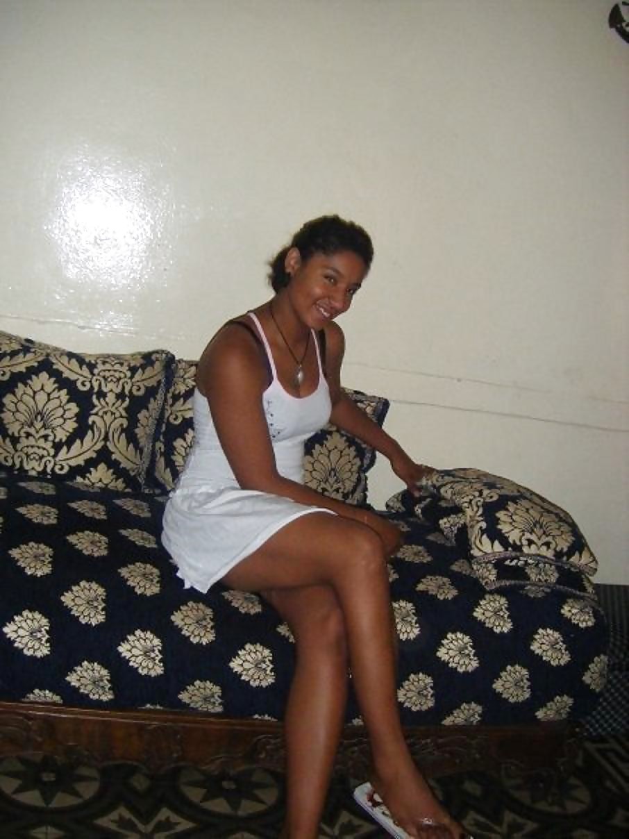 Chica árabe
 #37070056