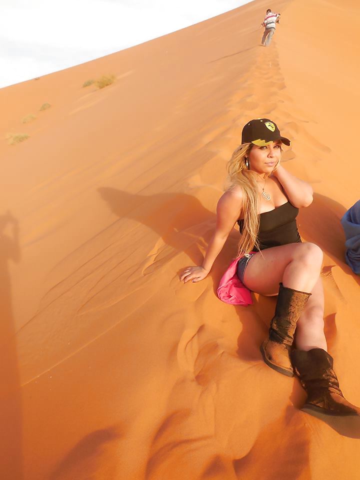 Chica árabe
 #37070058