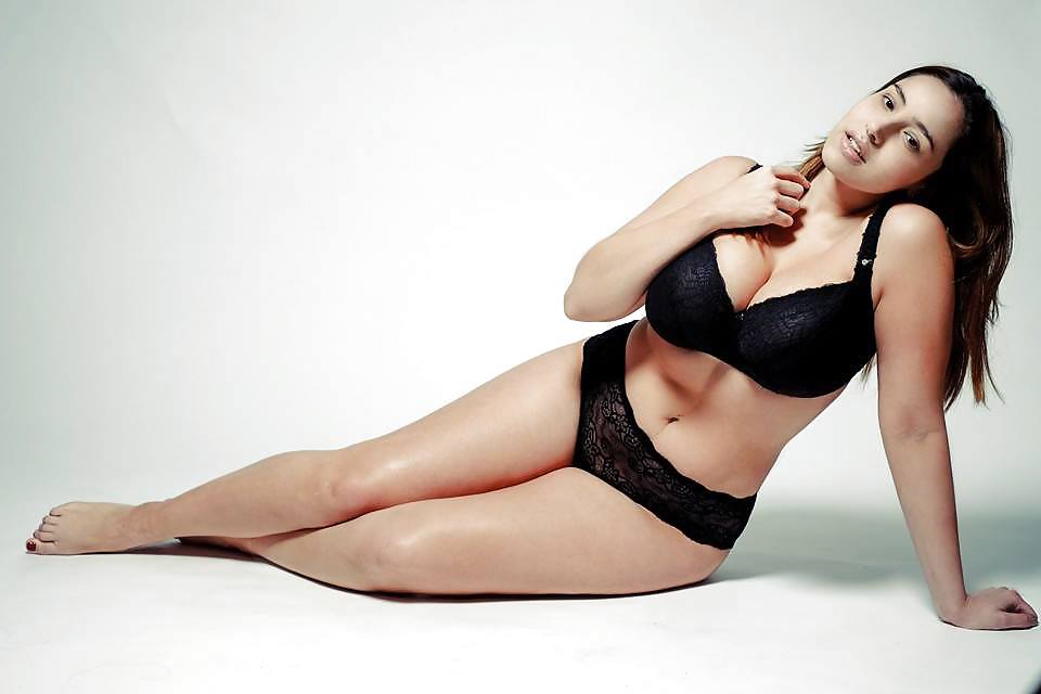 Jada Sezer Plus Size Modell #24627978