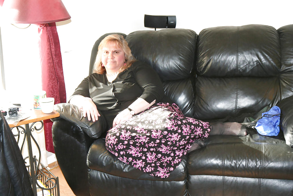 BBW Mary Poses In Her Pantyhose  #39523823