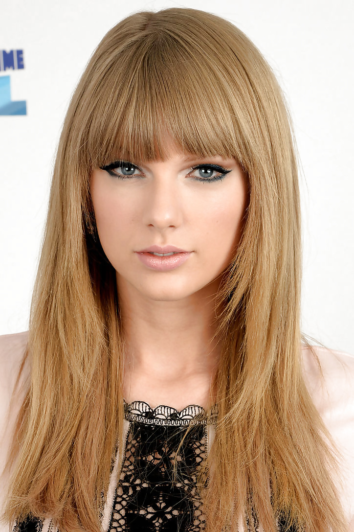 Taylor swift
 #29730533