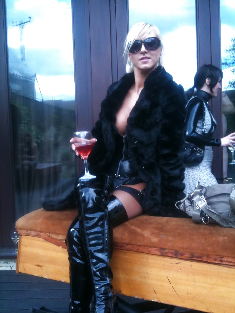 ミストレス・ヴィクセン
 #36538022