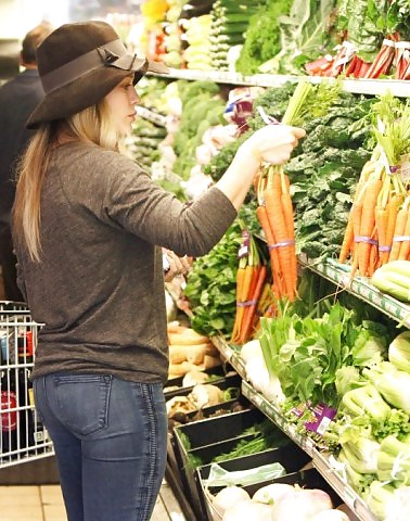 Hilary duff
 #36014698