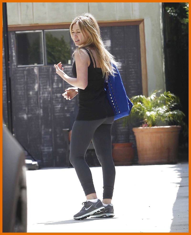 Hilary duff
 #36014708